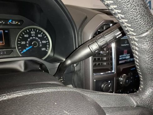 Used 2015 Ford F150 XLT w/ Equipment Group 302A Luxury AWD/4WD image 27