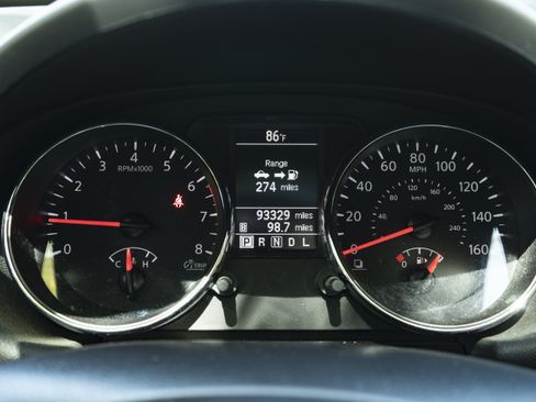 Used 2013 Nissan Rogue S FWD image 22
