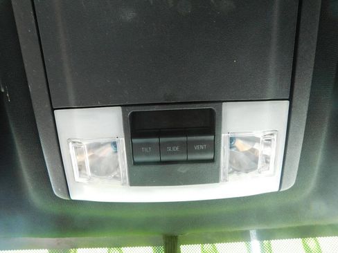 Used 2017 Lincoln Navigator L Select image 35