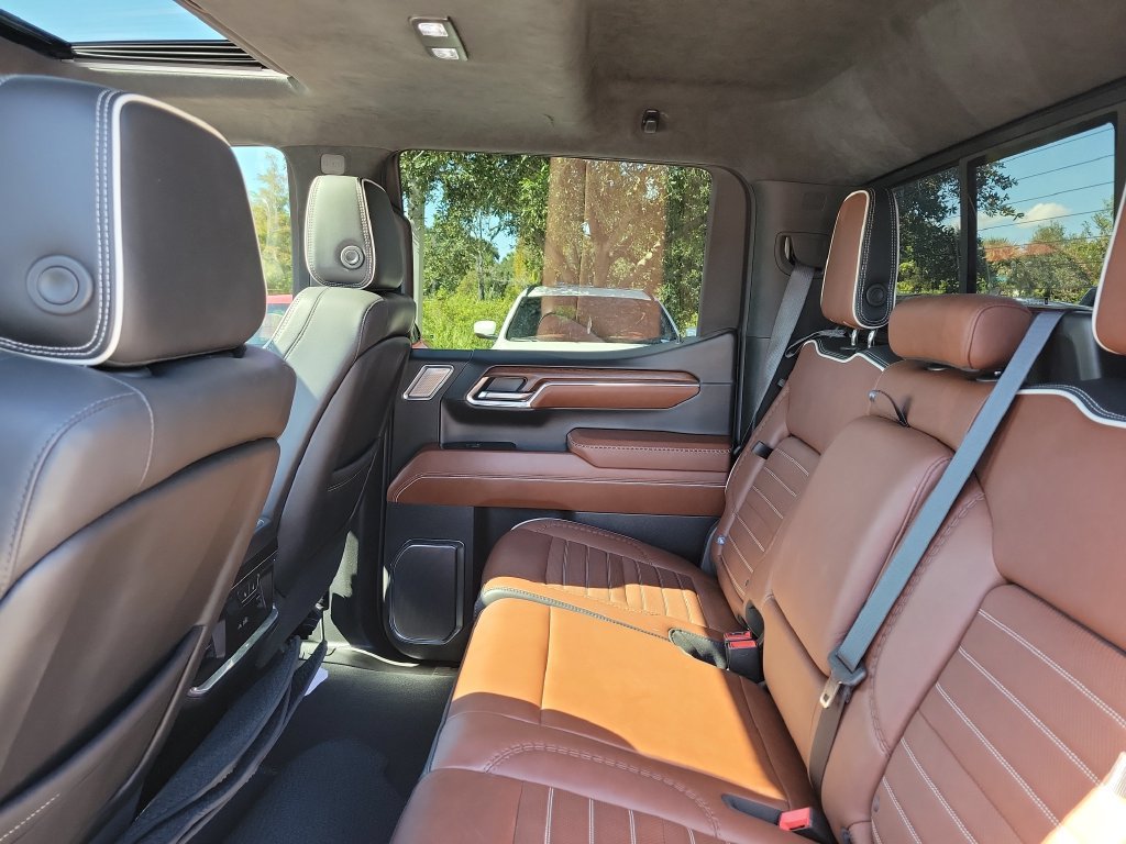 Used 2024 GMC Sierra 1500 Denali Ultimate AWD/4WD image 24