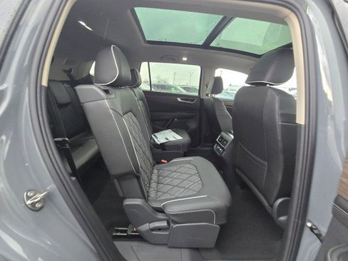 New 2026 Volkswagen Atlas SEL Premium R-Line image 15