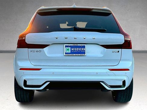 New 2026 Volvo XC60 B5 Ultra w/ Climate Package image 4