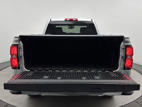 Used 2018 Chevrolet Silverado 1500 LT RWD image 26