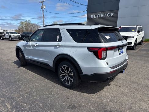 New 2026 Ford Explorer ST-Line AWD/4WD image 40