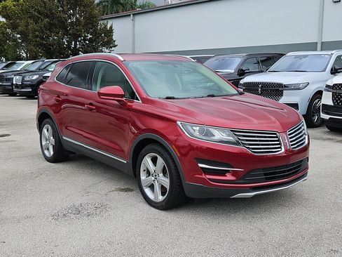 Used 2017 Lincoln MKC Premiere image 24