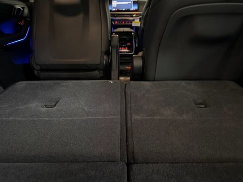 Used 2026 BMW X7 xDrive40i w/ Premium Package image 24