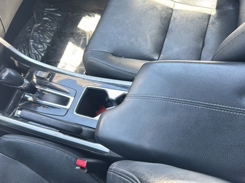 Used 2017 Honda Accord EX-L image 26