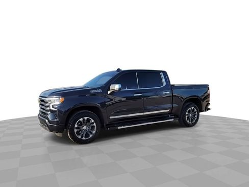 Used 2024 Chevrolet Silverado 1500 High Country w/ Technology Package image 4