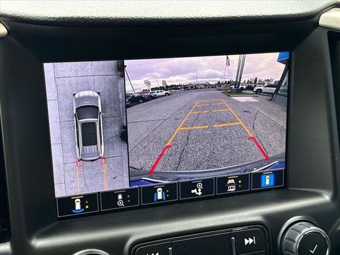 Used 2024 GMC Terrain Denali image 15