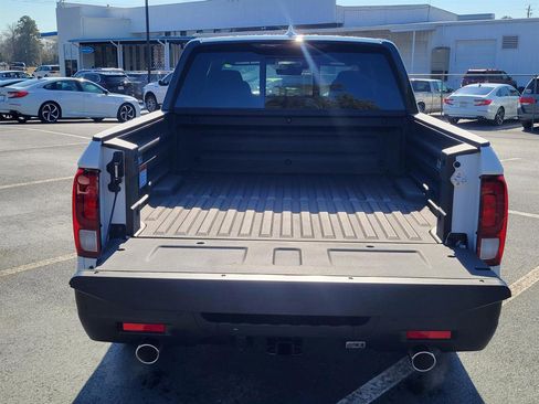 New 2026 Honda Ridgeline Black Edition image 4