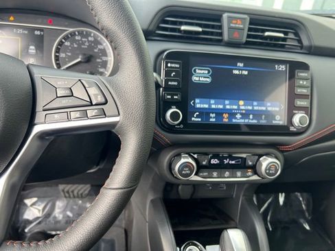 New 2025 Nissan Versa SR w/ Trunk Package image 21