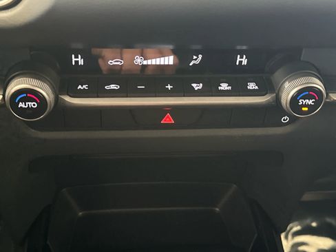 Certified 2025 MAZDA CX-30 AWD 2.5 S w/ Select Sport Pkg image 17