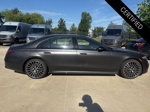 Used 2024 Mercedes-Benz S 580 4MATIC Sedan image 3