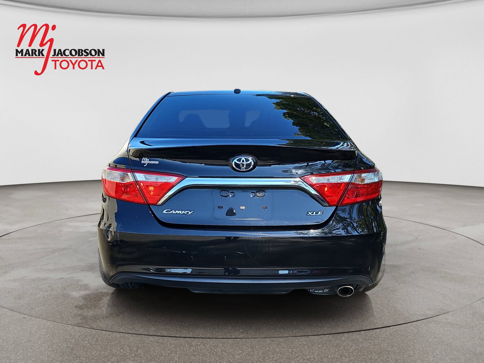 Used 2015 Toyota Camry XLE FWD image 10