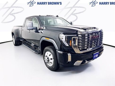 New 2026 GMC Sierra 3500 Denali w/ Denali Reserve Package image 29