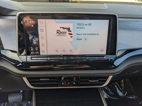 New 2026 Volkswagen Atlas Cross Sport SE image 18