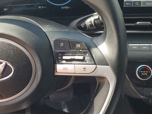 Used 2023 Hyundai Elantra SEL w/ Convenience Package image 24