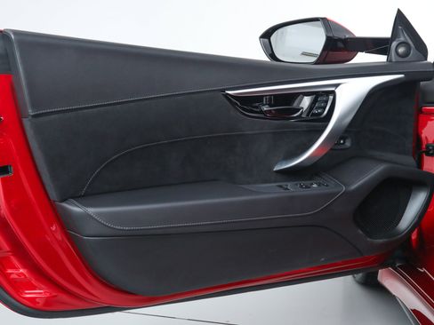 Used 2017 Acura NSX image 17