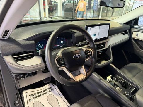 Used 2026 Ford Explorer Active RWD image 29