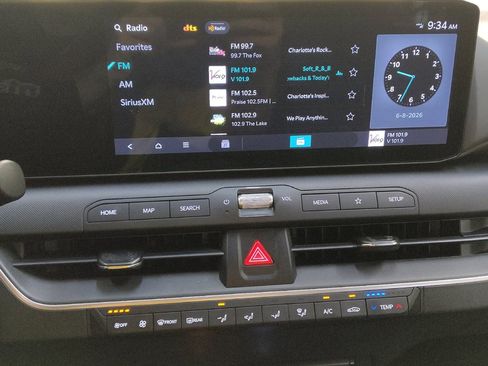 Used 2025 Kia K4 FWD image 25