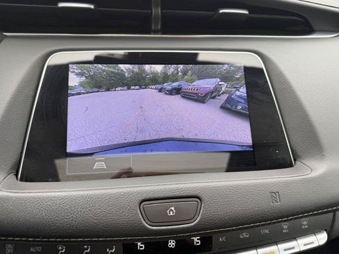 Used 2021 Cadillac XT4 Premium Luxury w/ Cold Weather Package AWD/4WD image 18