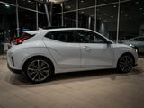 Used 2019 Hyundai Veloster 2.0 Premium image 4