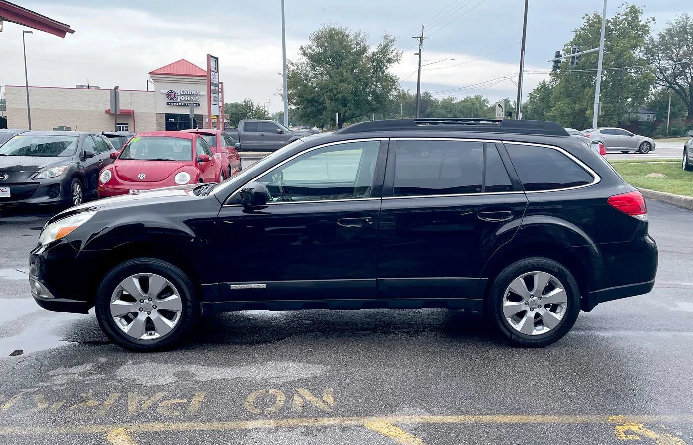 Used 2010 Subaru Outback 2.5i Premium AWD/4WD image 3