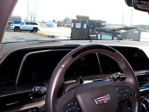 Used 2023 Cadillac Escalade Sport image 33