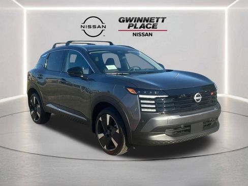 New 2026 Nissan Kicks SR image 3