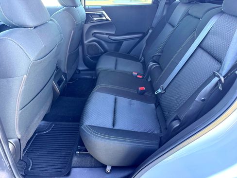 Used 2022 Mitsubishi Outlander ES image 17