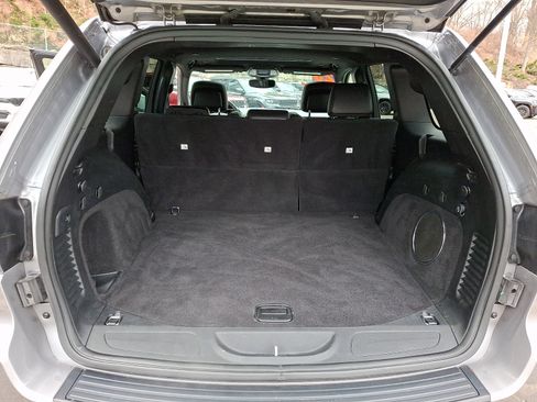 Certified 2020 Jeep Grand Cherokee Laredo w/ Quick Order Package 2BN North image 31