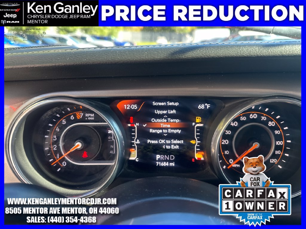 Used 2018 Jeep Wrangler Unlimited Sahara w/ Dual Top Group AWD/4WD image 14