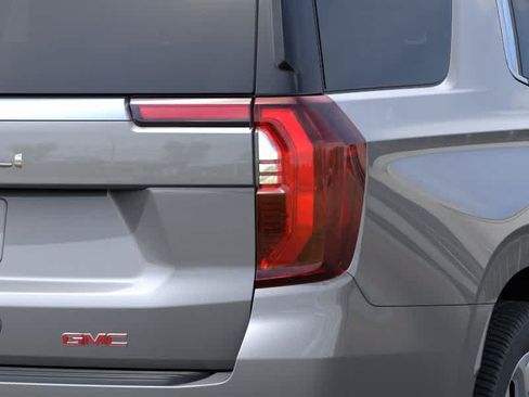 New 2026 GMC Yukon Denali w/ Denali Reserve Package RWD image 11