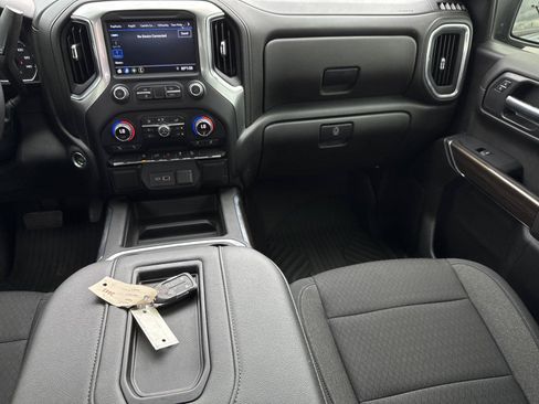 Used 2021 Chevrolet Silverado 1500 RST w/ Z71 Off-Road Package AWD/4WD image 15