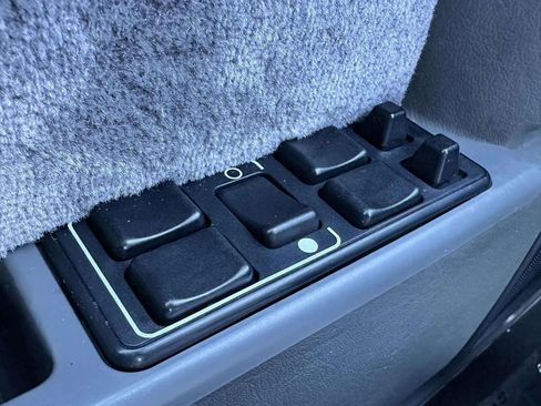 Used 1993 Volvo 940 Wagon image 26