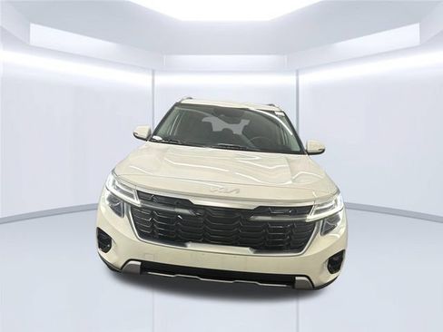 Certified 2024 Kia Seltos S AWD/4WD image 3