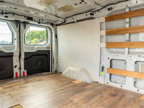 Used 2015 Ford Transit 250 130 Low Roof w/ Exterior Upgrade Package RWD image 32
