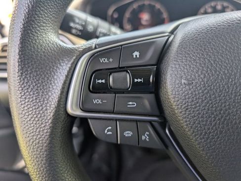 Used 2018 Honda Accord EX image 12
