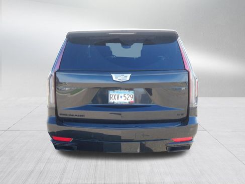 Used 2024 Cadillac Escalade ESV Sport w/ LPO, ONYX Package AWD/4WD image 6