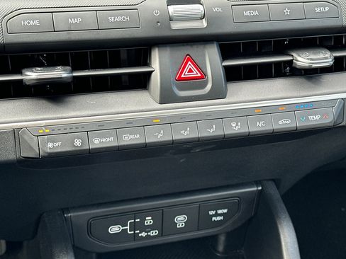 Used 2025 Kia K4 FWD image 19