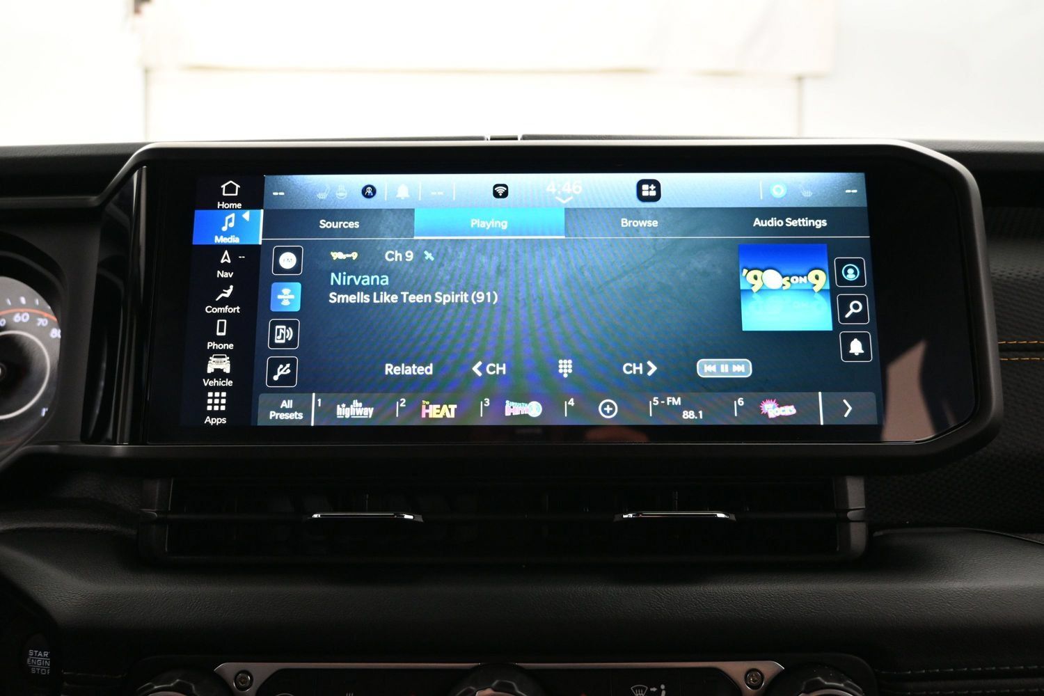 Used 2024 Jeep Wrangler Unlimited Rubicon 392 AWD/4WD image 32