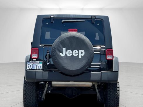 Used 2017 Jeep Wrangler Unlimited Sport w/ Quick Order Package 24S AWD/4WD image 4