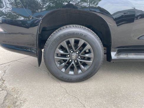 Used 2021 Lexus GX 460 Premium w/ Premium Package AWD/4WD image 31