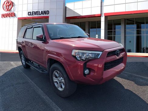Used 2019 Toyota 4Runner SR5 Premium AWD/4WD image 2