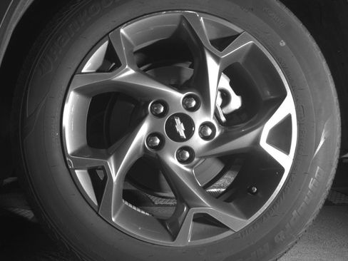 Used 2025 Chevrolet Trax LT image 14