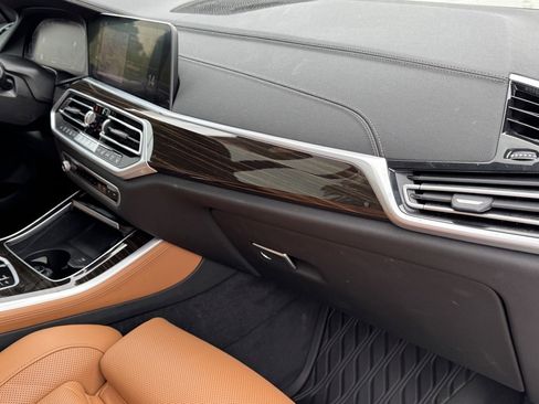 Used 2023 BMW X5 xDrive40i w/ Premium Package image 28