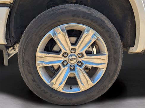 Used 2020 Ford F150 Platinum w/ Equipment Group 701A Luxury image 28