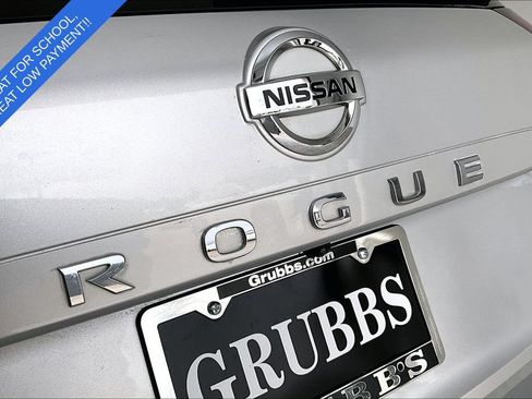 Used 2021 Nissan Rogue SV FWD image 39