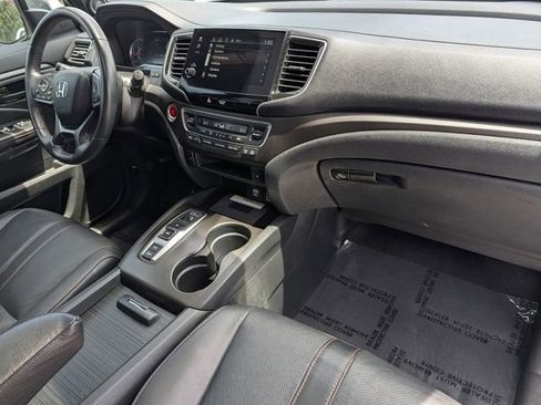 Used 2022 Honda Pilot TrailSport image 34
