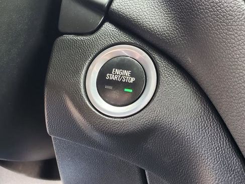 Used 2020 Chevrolet Equinox LT w/ Driver Convenience Package FWD image 13